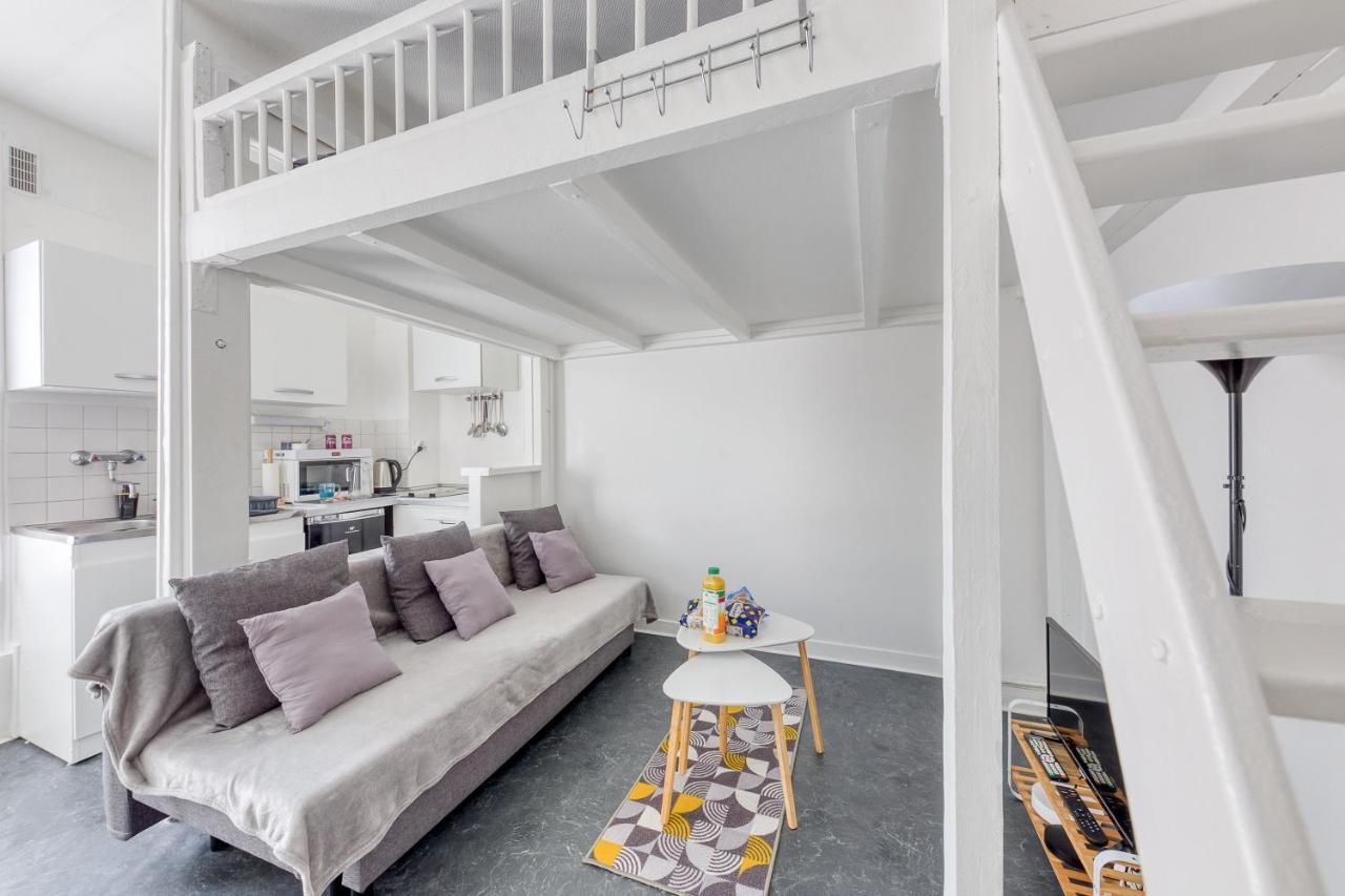 Apartamento Joli Petit Studio A 200 M Du Tramway, Proche Paris, D'Orly, Rungis, Belle Epine Et Choisy Le Roi Thiais Exterior foto