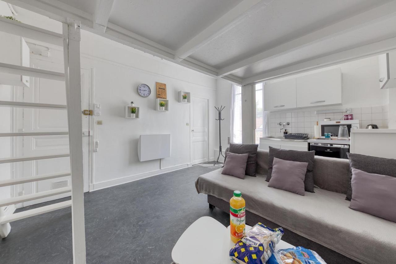 Apartamento Joli Petit Studio A 200 M Du Tramway, Proche Paris, D'Orly, Rungis, Belle Epine Et Choisy Le Roi Thiais Exterior foto